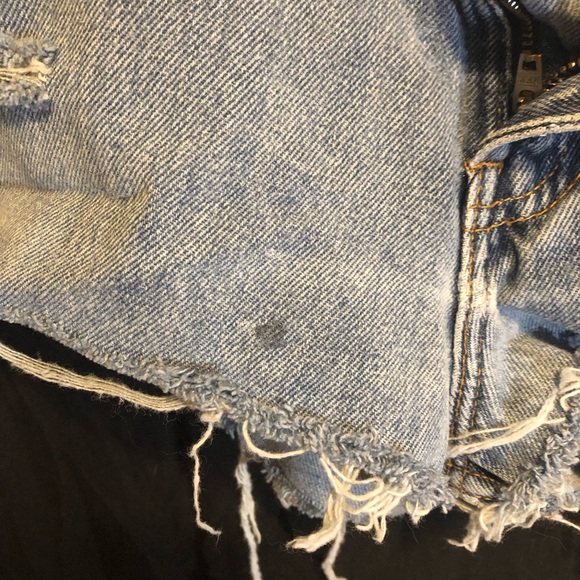 LEVIS SHORTS - Picture 4 of 4